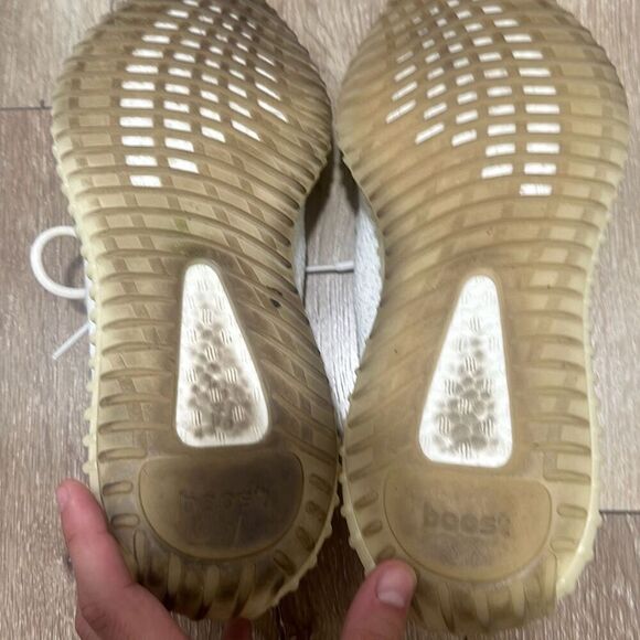 Adidas Mens White Cream Yeezy Boost 350 V2 Athletic Sneaker Shoes‎ Size 11.5 main image 5